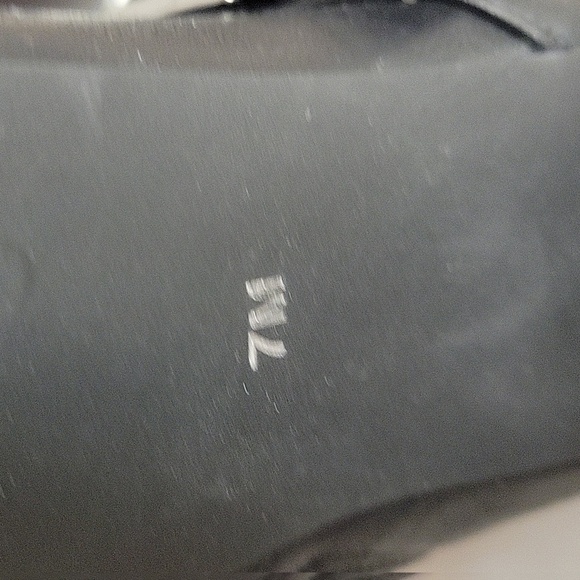 Guess Theorry black leather platform boots sz 7 4.5" heel,  3/4" platform - Picture 5 of 6